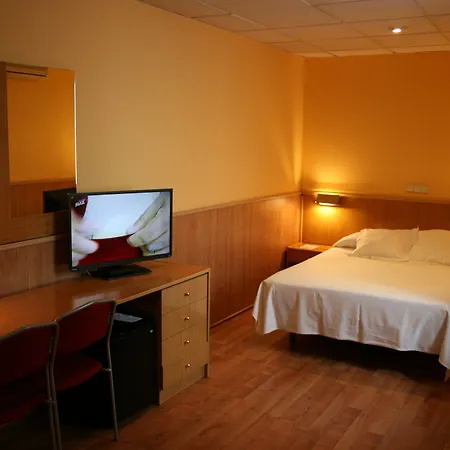 Mendez Nunez Hotel 2*