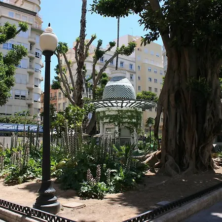 Mendez Nunez Hotel