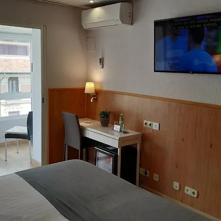 Mendez Nunez Hotel