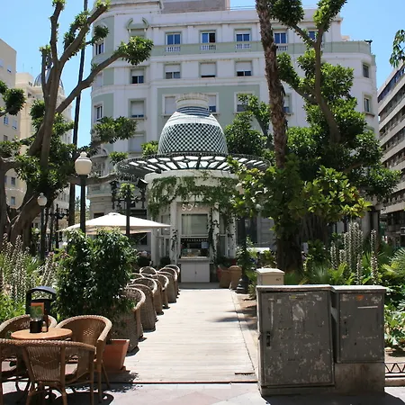 阿利坎特门德斯努涅斯旅馆 阿利坎特